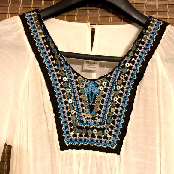 Ladies Tunic - Picture 2 of 7